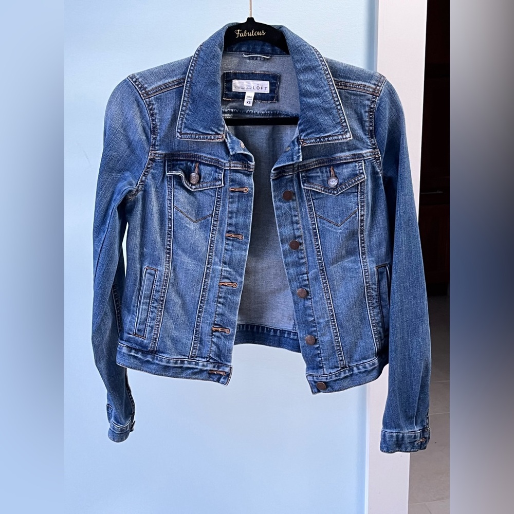 Jean jacket with stretch